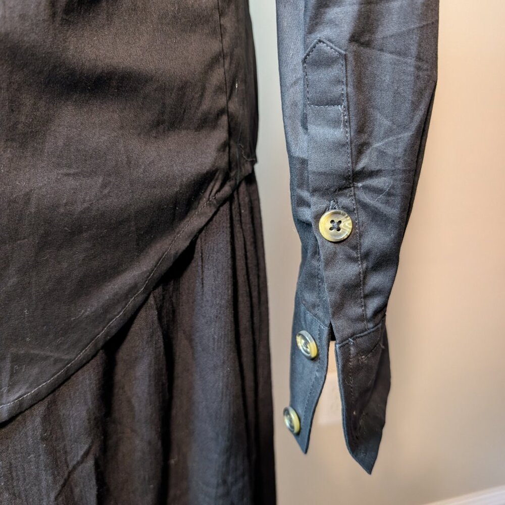 Universal Standard Button down Top - Picture 3 of 7